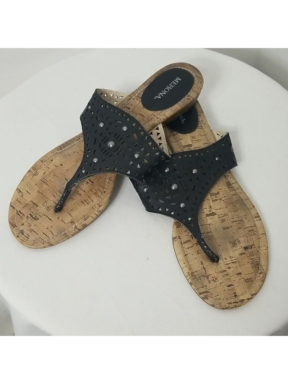 Merona Sandals.       C2b1-aa